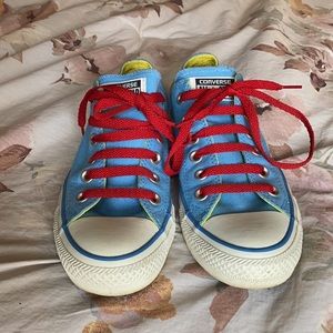 Blue converse